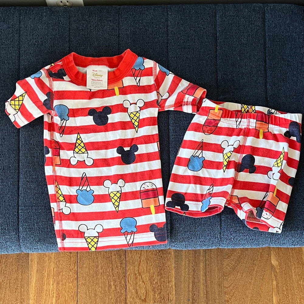 Hanna Andersson x Disney Pajama Set
